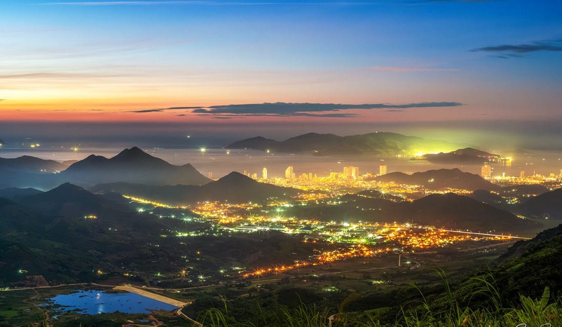 GÓC NHÌN ĐỒI SIM