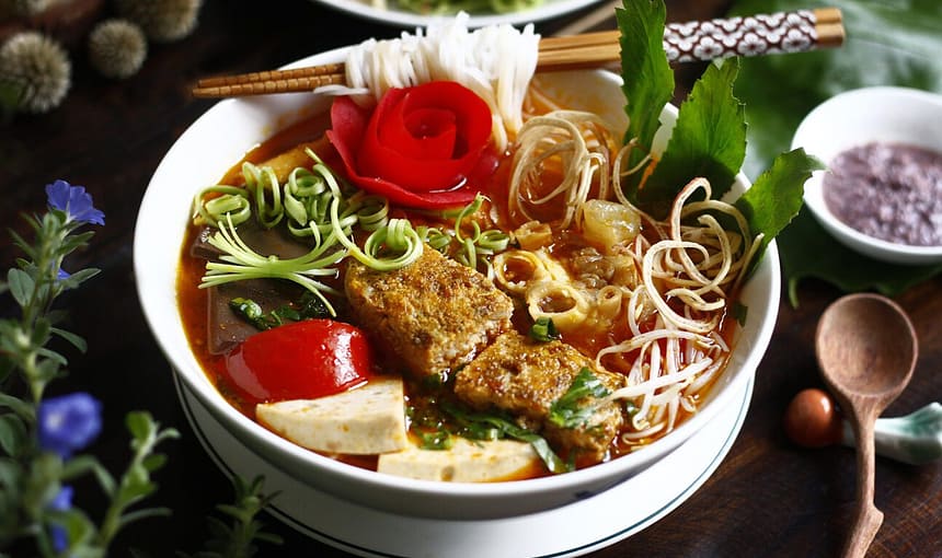 Khám phá top 10 địa điểm bán bún riêu ngon tại thành phố Nha Trang