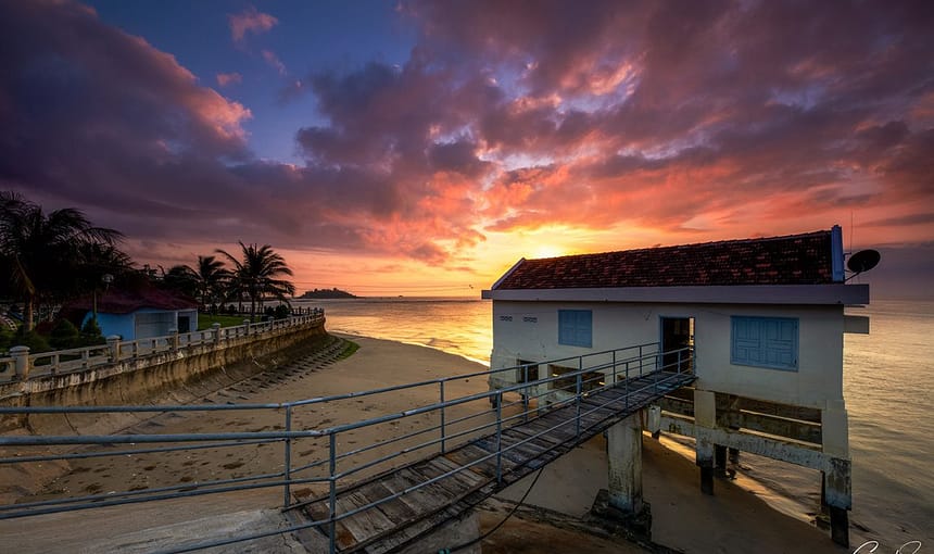 THẦM LẶNG CANH BIỂN