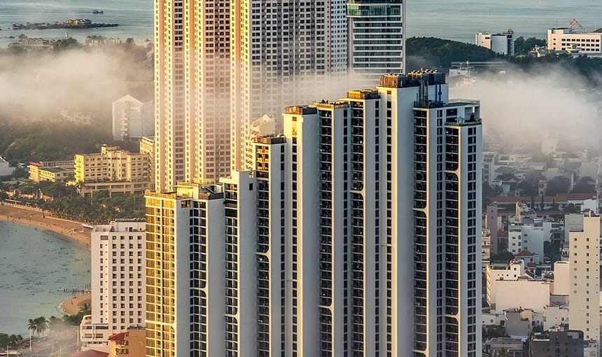 SƯƠNG ÔM PHỐ DẬY